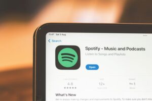 Read more about the article Spotify Active Users Data and Statistics 2024 [Worldwide Data Comprehensive Guide]